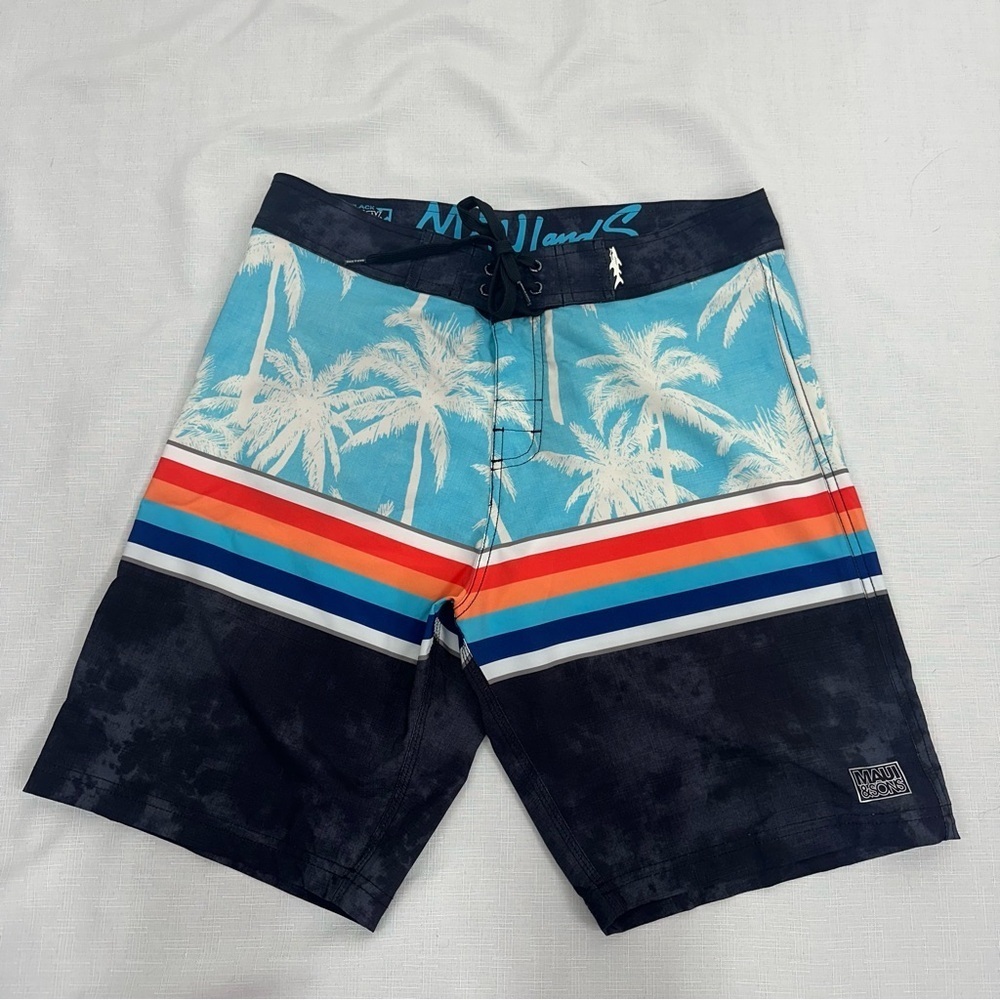 Maui and Sons Men’s Size 32 Black Shark 4 Way Stretch Palm Tree Board Shorts